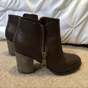 Dark Brown Boot With Heal